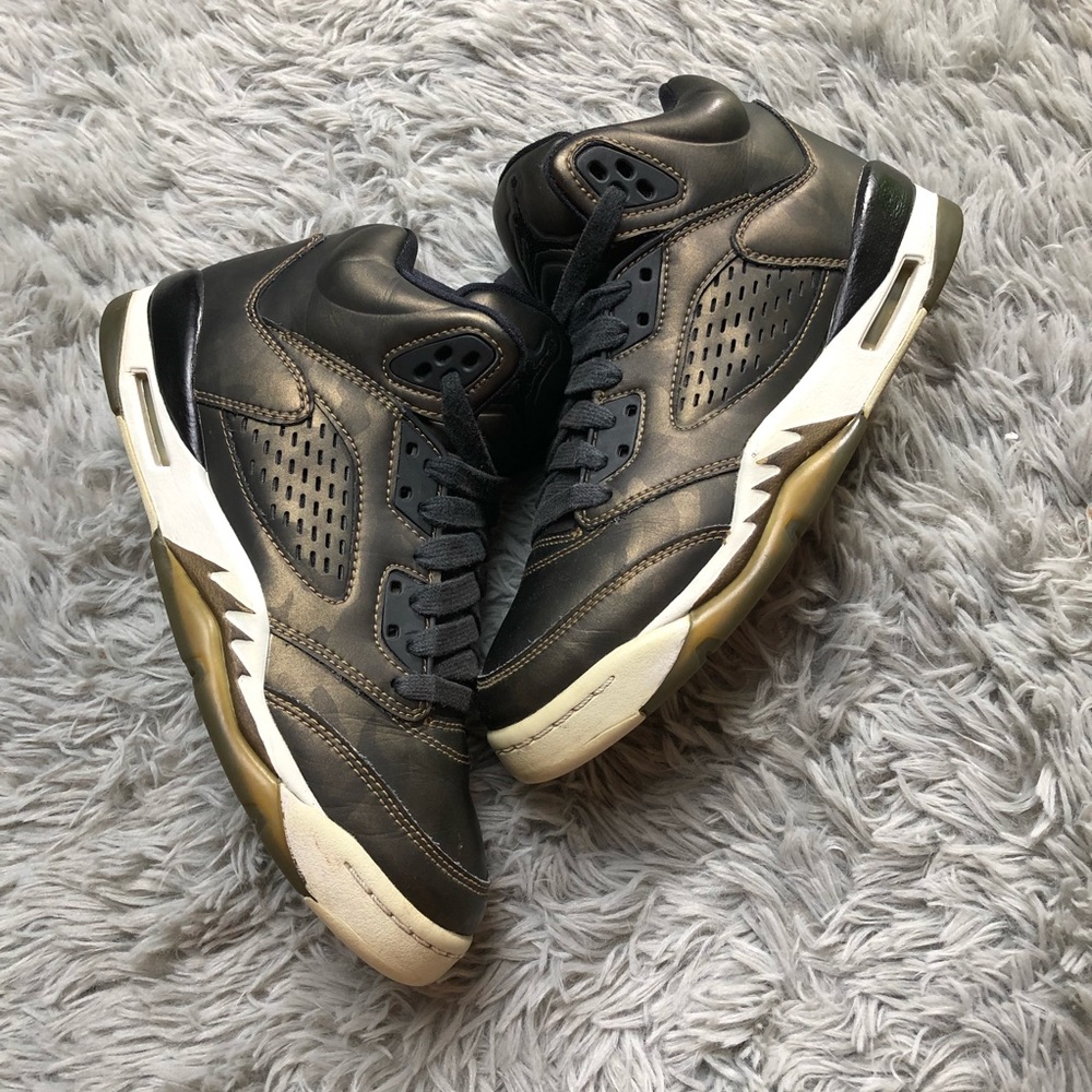 Youth  Air Jordan 5 Retro PREM 'Heiress Camo' Sneakers [919710 030]